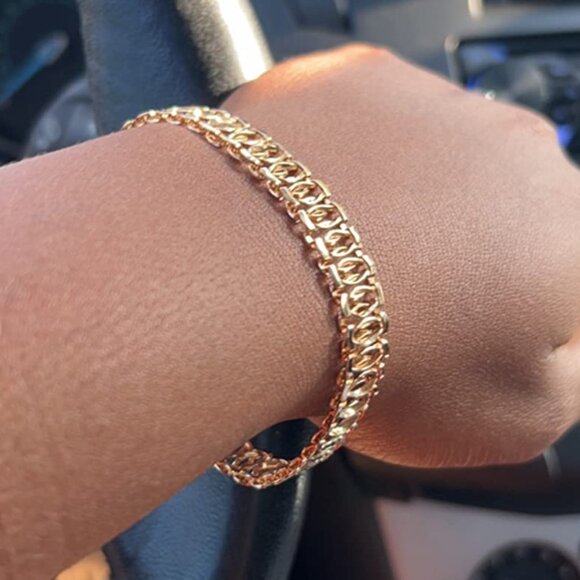 Neiman Marcus 18K Gold Plated Mesh Bracelet - Picture 1 of 4
